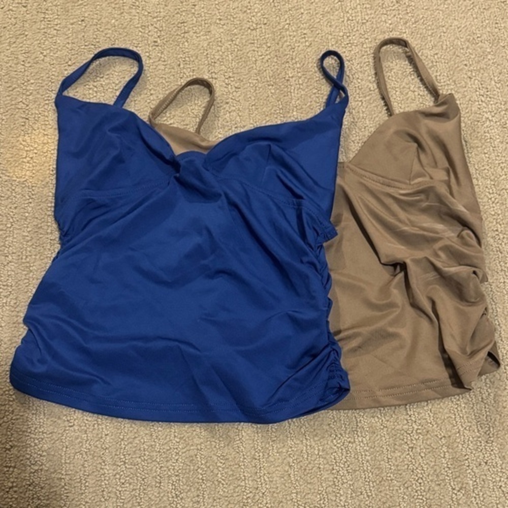 🆕 Bundle of 2 Tank Tops with Adjustable Straps. S. NWOT!💥 - Picture 1 of 1